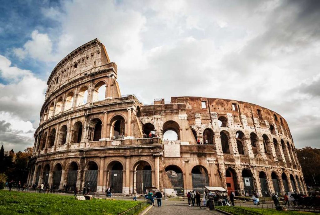 The Seven Wonders of the World colosseum